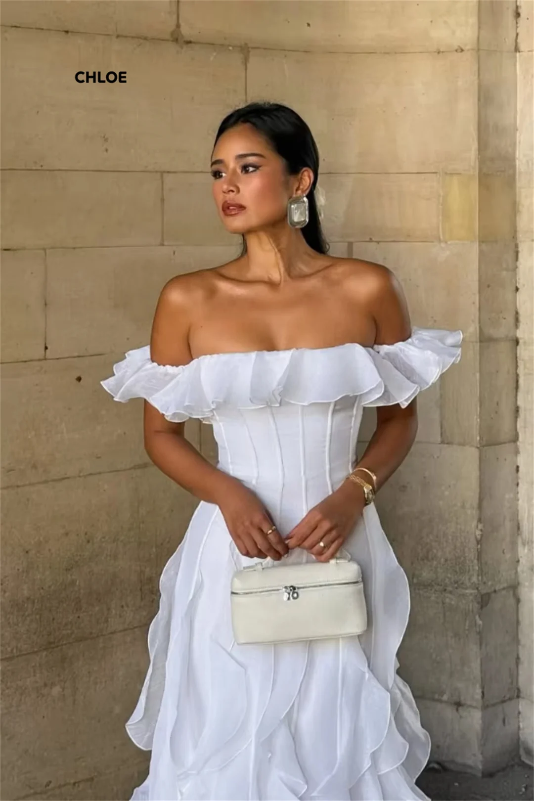 فساتين سهرة Line A فساتين نسائية أنيقة لحفلات الزفاف فساتين فاخرة 2025 بدون أكتاف مصنوعة حسب الطلب بدون أكمام