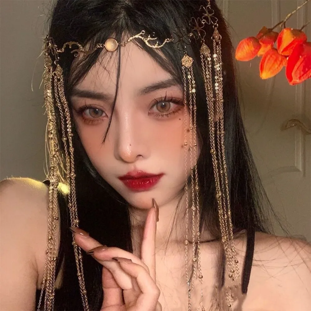 

Bohemian Crystal Water Drop Tassel Head Chain Long Tassel Golden Eyebrow Center Pendant Vintage Forehead Ornament Bride