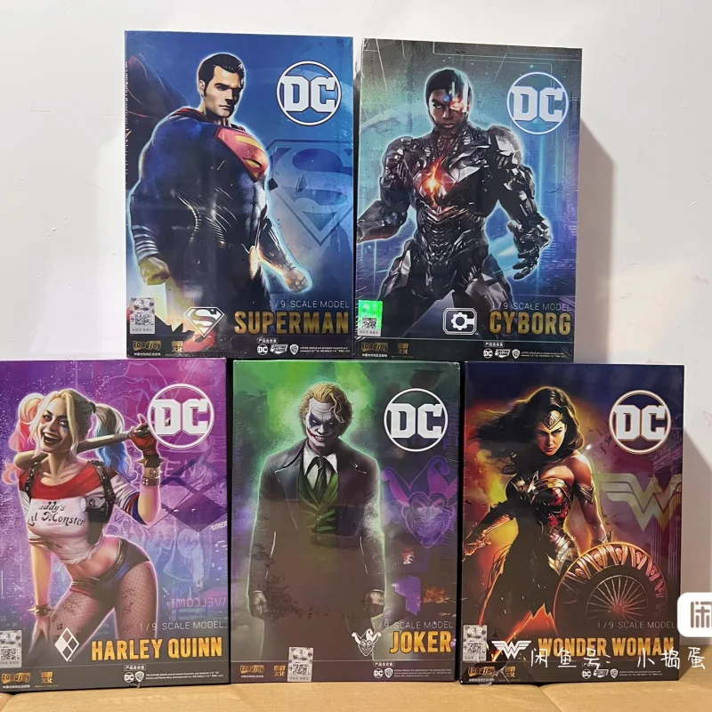 Originals Justice League Figure Batman Wonder Woman Aquaman Mera Anime Figures Collectble Desktop Ornaments Models Toys Gift