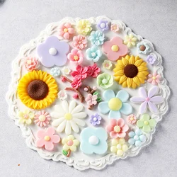Small Flower Chrysanthemum Silicone Molds Baking Tool Cake Dessert Decoration Accessories Fondant Chocolate Mould Resin Molds