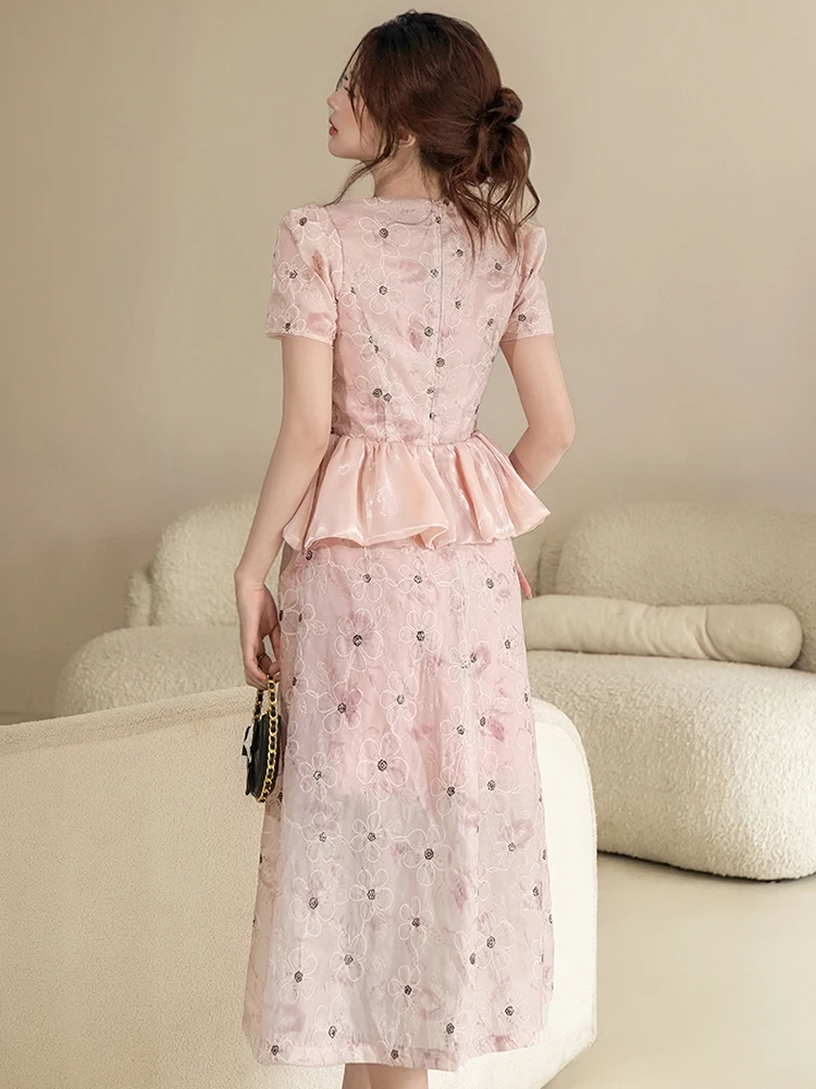 Robe rose de célébrité exquise pour femmes, élégante, fleurs brodées, volants en soie brillante, longue Robe de bal d'anniversaire