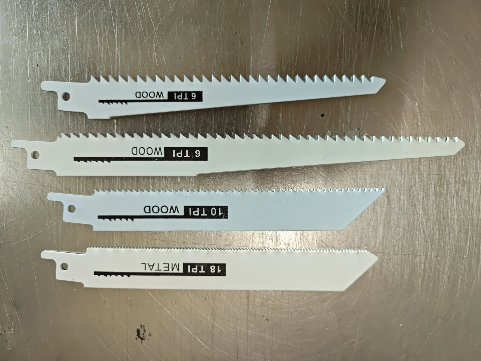Reciprocating Saw Blade Universal Woodworking Saw Blade Metal High Speed Carbon Steel Woodworking Coarse Fine Teeth 4pcs
