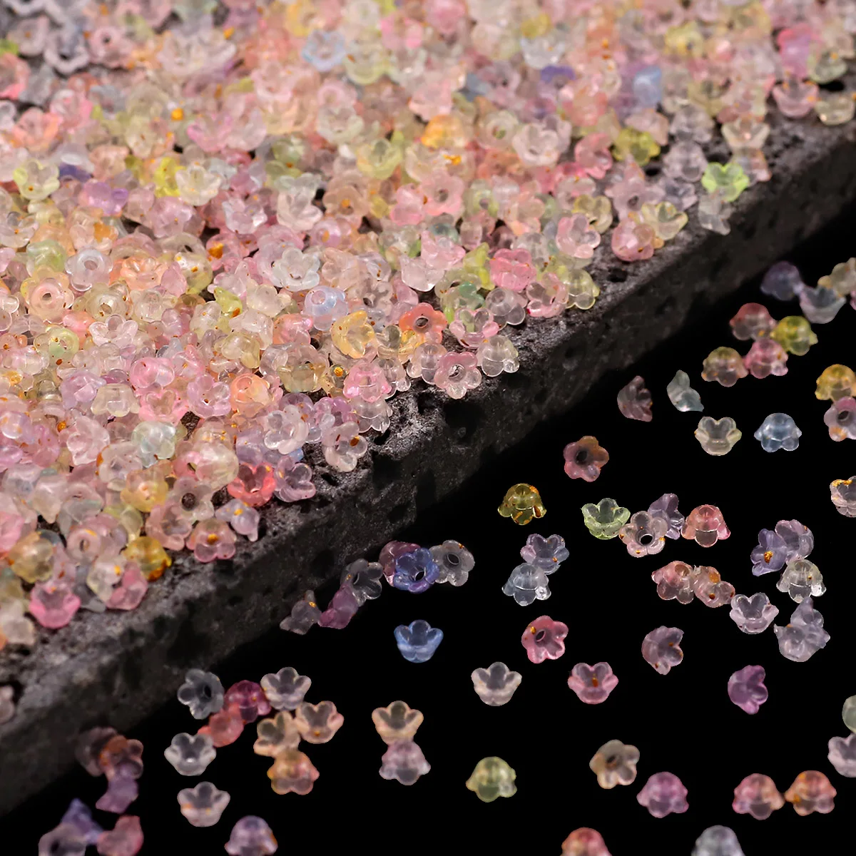 4mm Colorful Petals Sprinkled Gold Acrylic Spacers Loose Beads for Jewelry Making Bracelets Earrings DIY Keychain Accessories