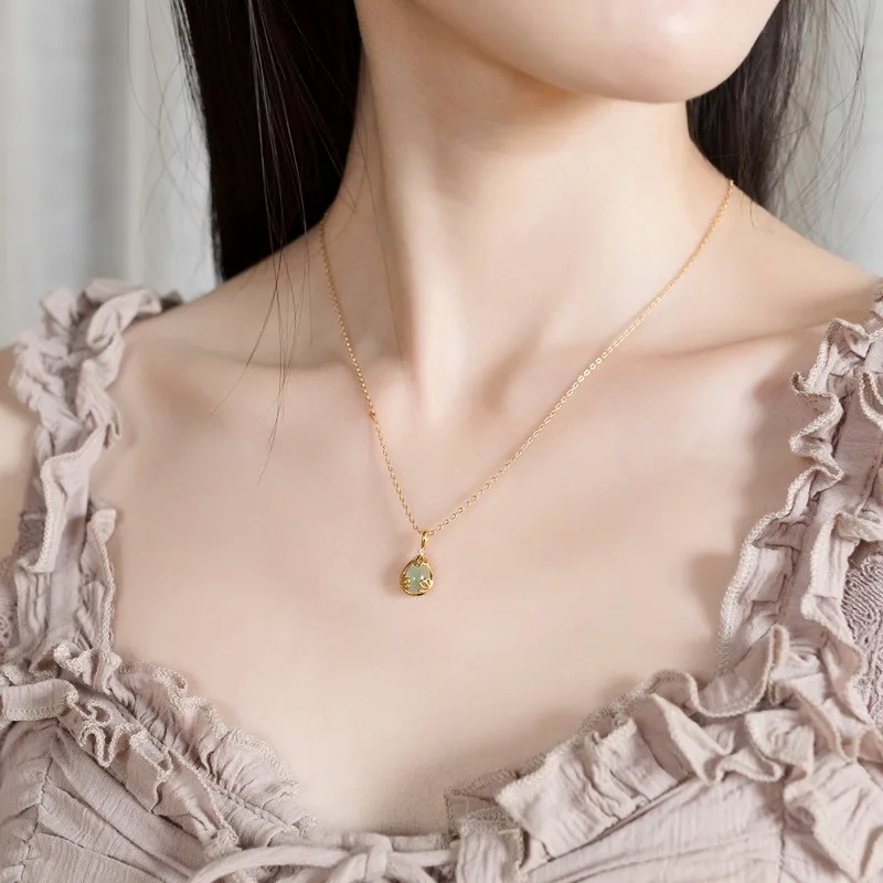 قطرة الماء على شكل دونغلينغ اليشم الأبيض كريستال 18K الذهب PT950 البلاتين الفضة مطلي 7-layer الذهب قطرة الماء تاج قلادة