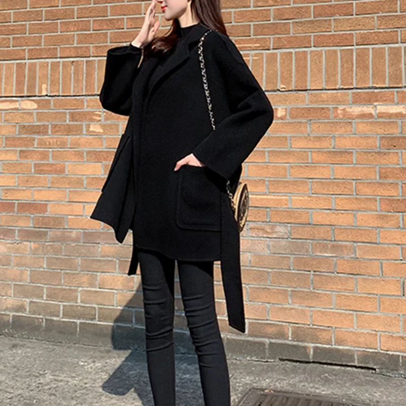 Korean Dongdaemun Autumn/winter Korean-style Woolen Coat for Women, Mid-length Black Audrey Hepburn Style Petite Belted Jacket