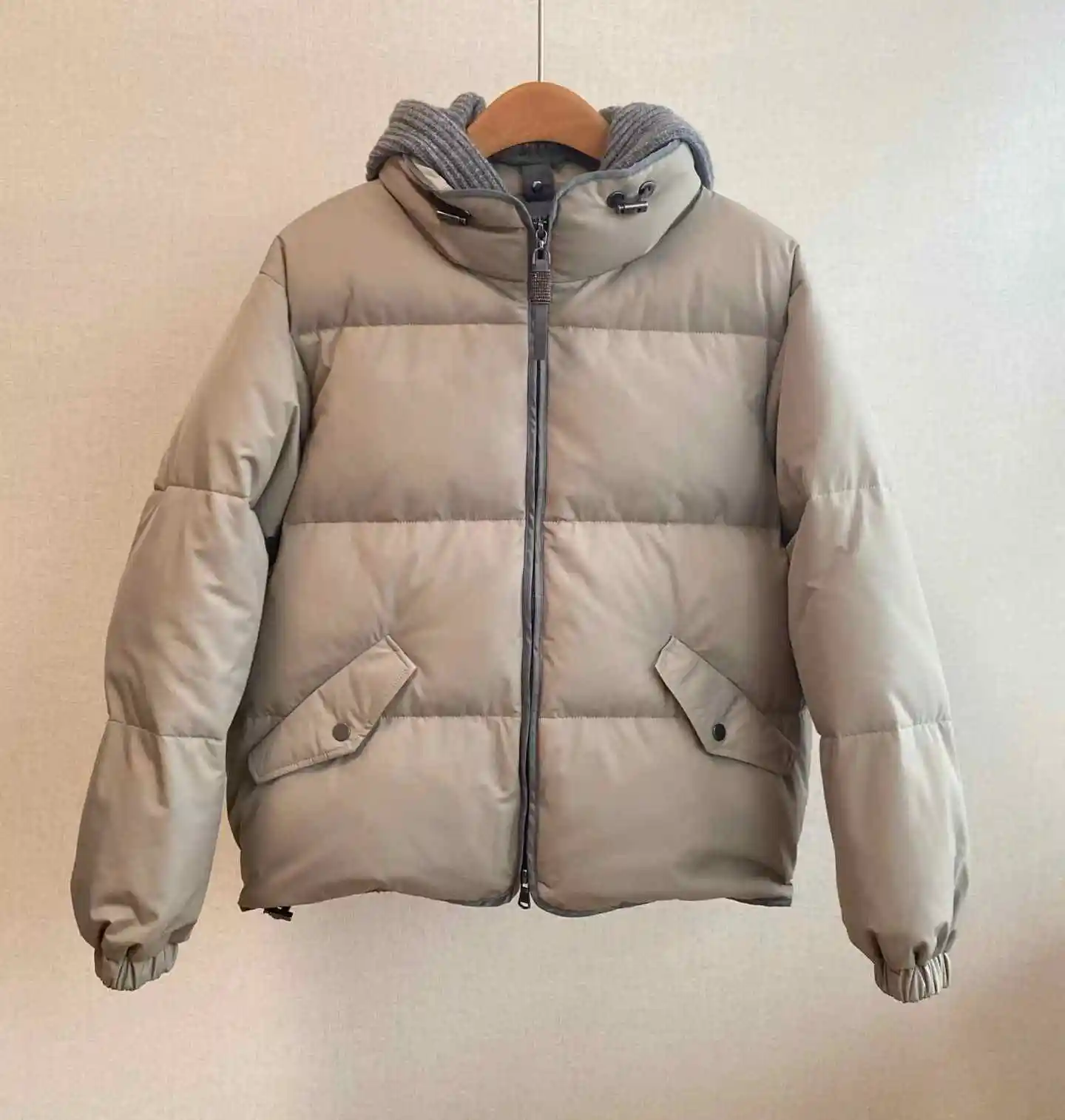 25 novo inverno feminino estilo de duas peças de lã de malha capuz removível branco ganso para baixo casaco curto