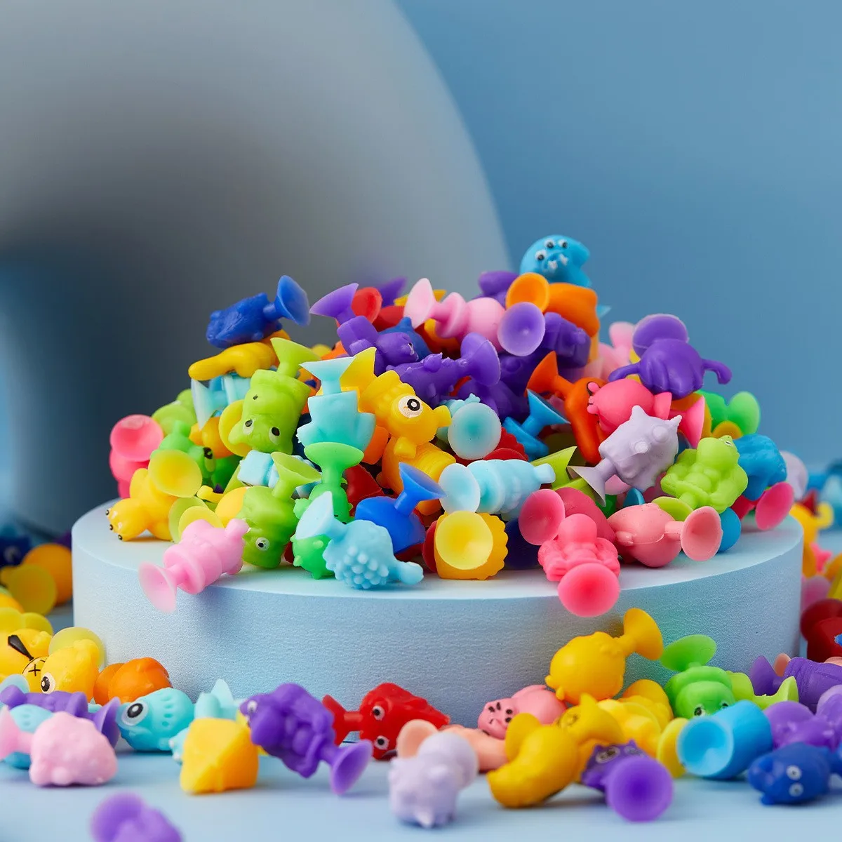 Facial expression suction cup sticky toy, DIY puzzle toy for children, random color and style, parent-child interaction