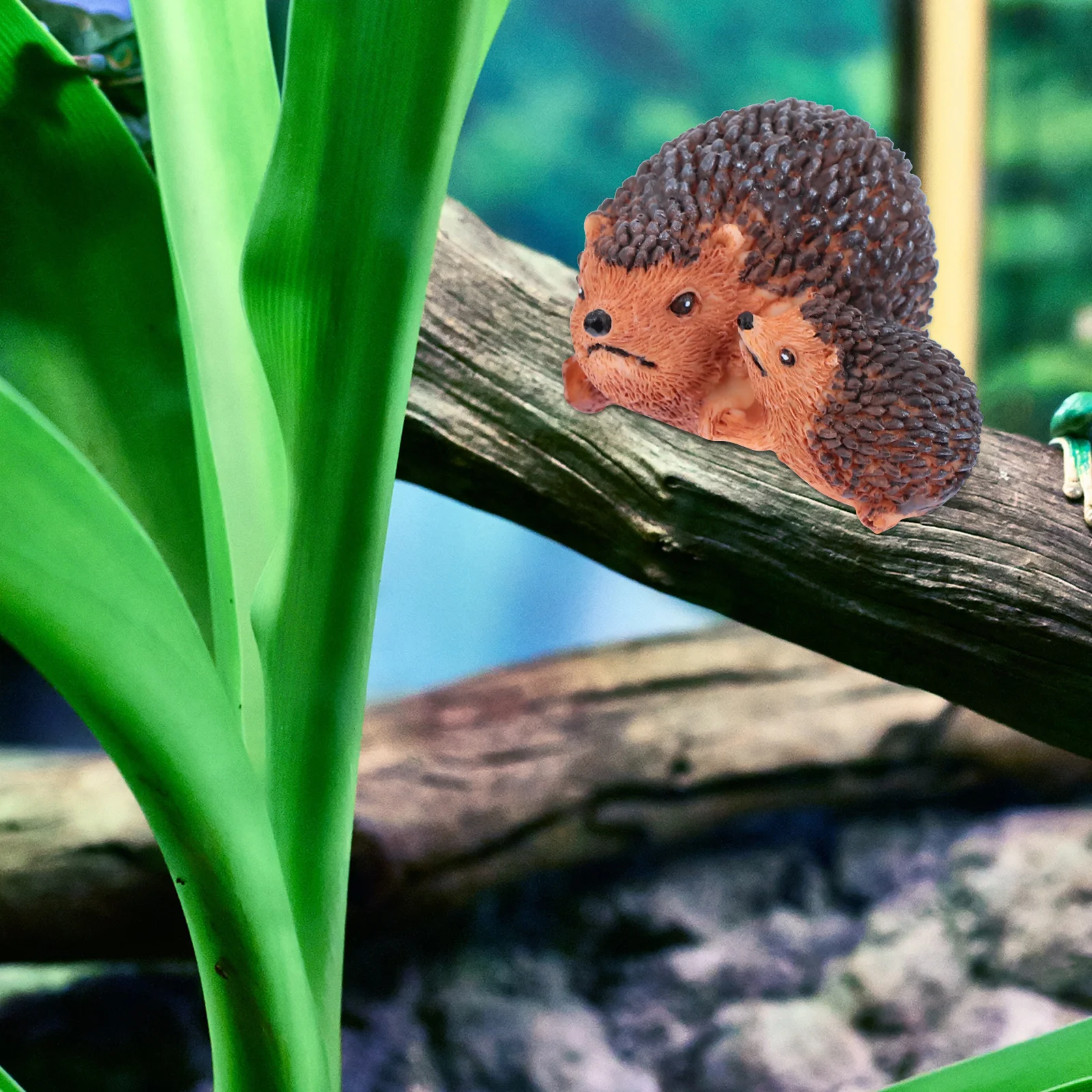 

1Pair Mother and Baby Hedgehog Resin Garden Decoration Miniature Figurines for Succulents Micro Landscape Crafts Ornament