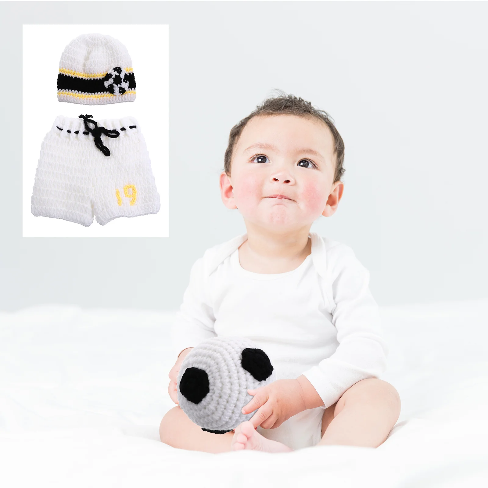 

Knitted Baby Football Costume Kit Hand Knitting Shorts Hat Baby Photography Photo Props Newborn Costume Photo Props