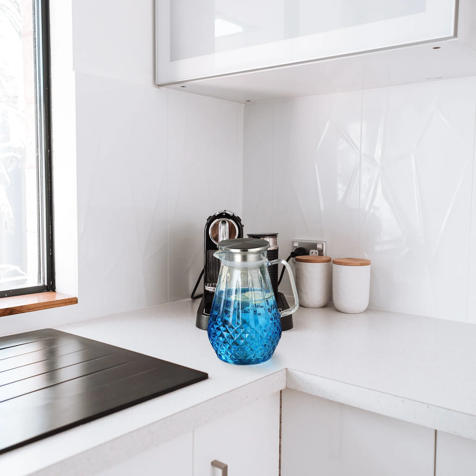 

Large Capacity Cold Water Kettle Heat Resistant Glass Pitcher Portable Handle for Home Party Office Juice Tea Beer Milk