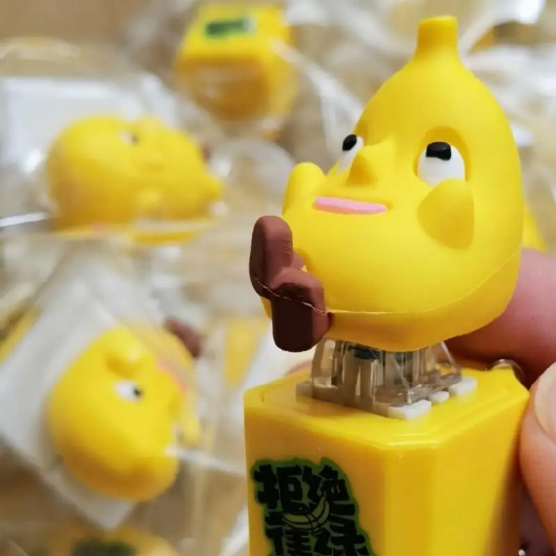 Cartoon-Bananen-Tastatur-Clicker Fidget-Spielzeug LED-Tastenkappe Schlüsselanhänger Stressabbau-Fingerspielzeug Entspannungsspielzeug – Detail 2
