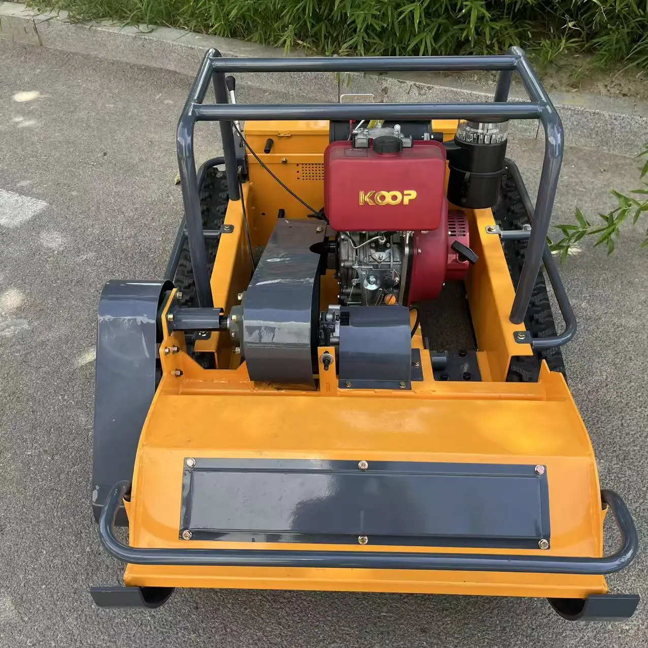  Remote-Controlled Agri-Rubber Robot Flail Mower – CE/EPA Diesel-Powered, 800mm Cutting Width for All-Terrain High-Efficiency