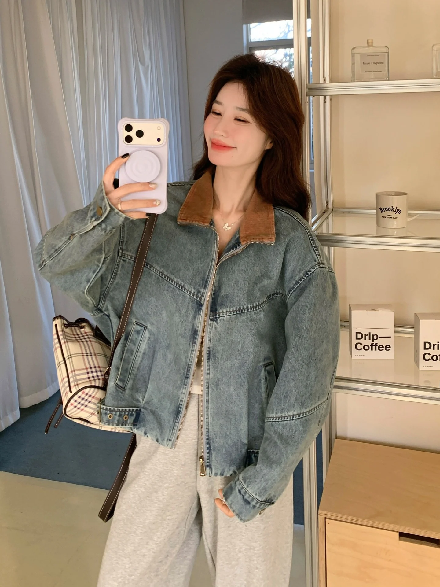 

Korean Style Color Block Casual Denim Short Jacket Women's Spring 2026 New Small Size Versatile Stand Collar Top