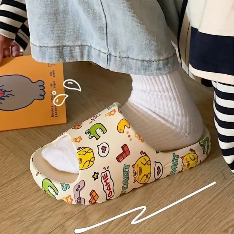 VENTACT 2023 New Arrivals Slippers For Women Indoor Home Summer Student Soft Sole Slides Fashion Ins Cartoon Graffiti Flip Flops