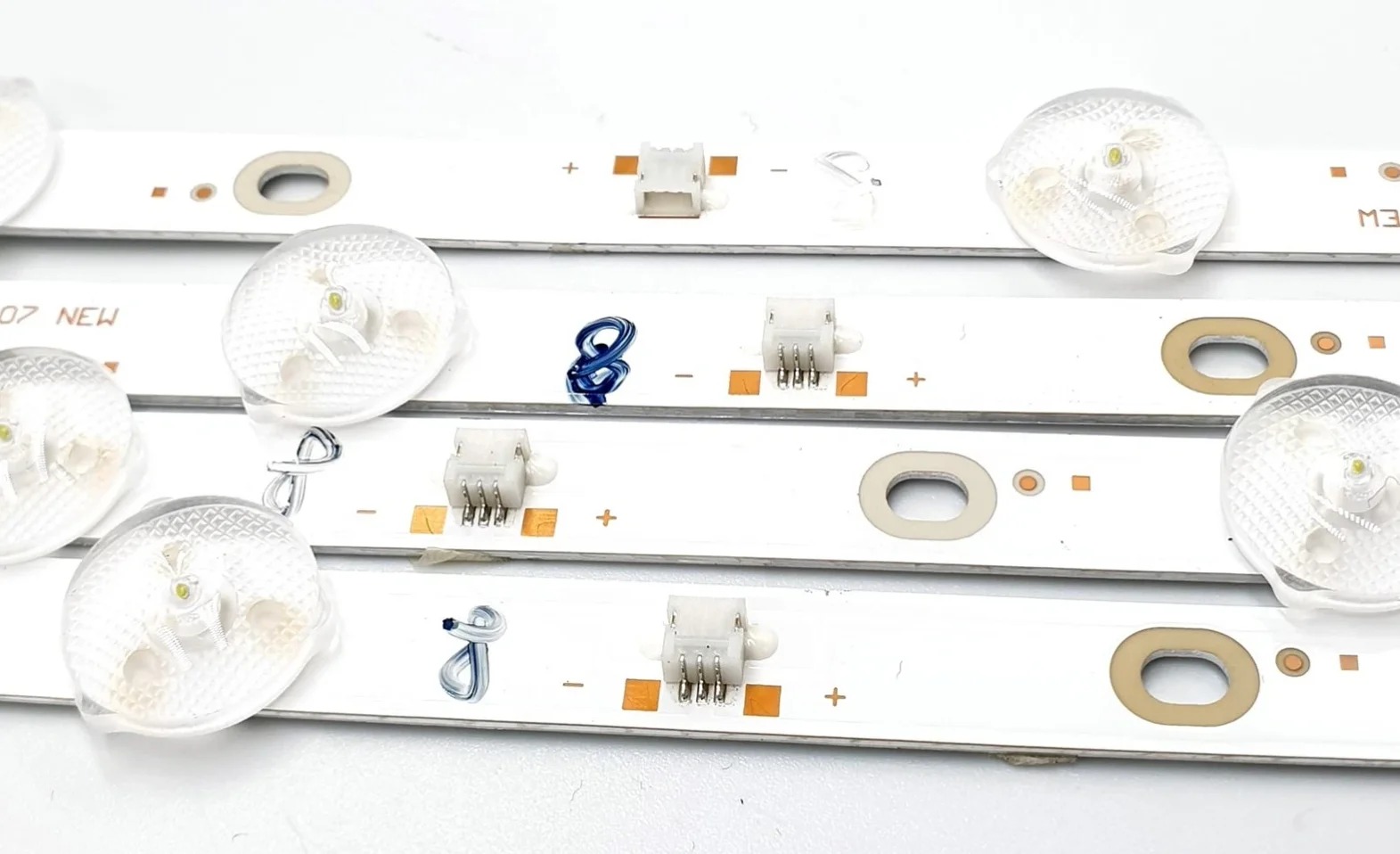 LED Backlight For HIGHTONE HI4208FHD Onvo OV43250 CY-430D-4X10 08-43DN-3528-0D35-4X10-770X10-191116 MS-L4021 V2 8D42-DNWR-A3410D