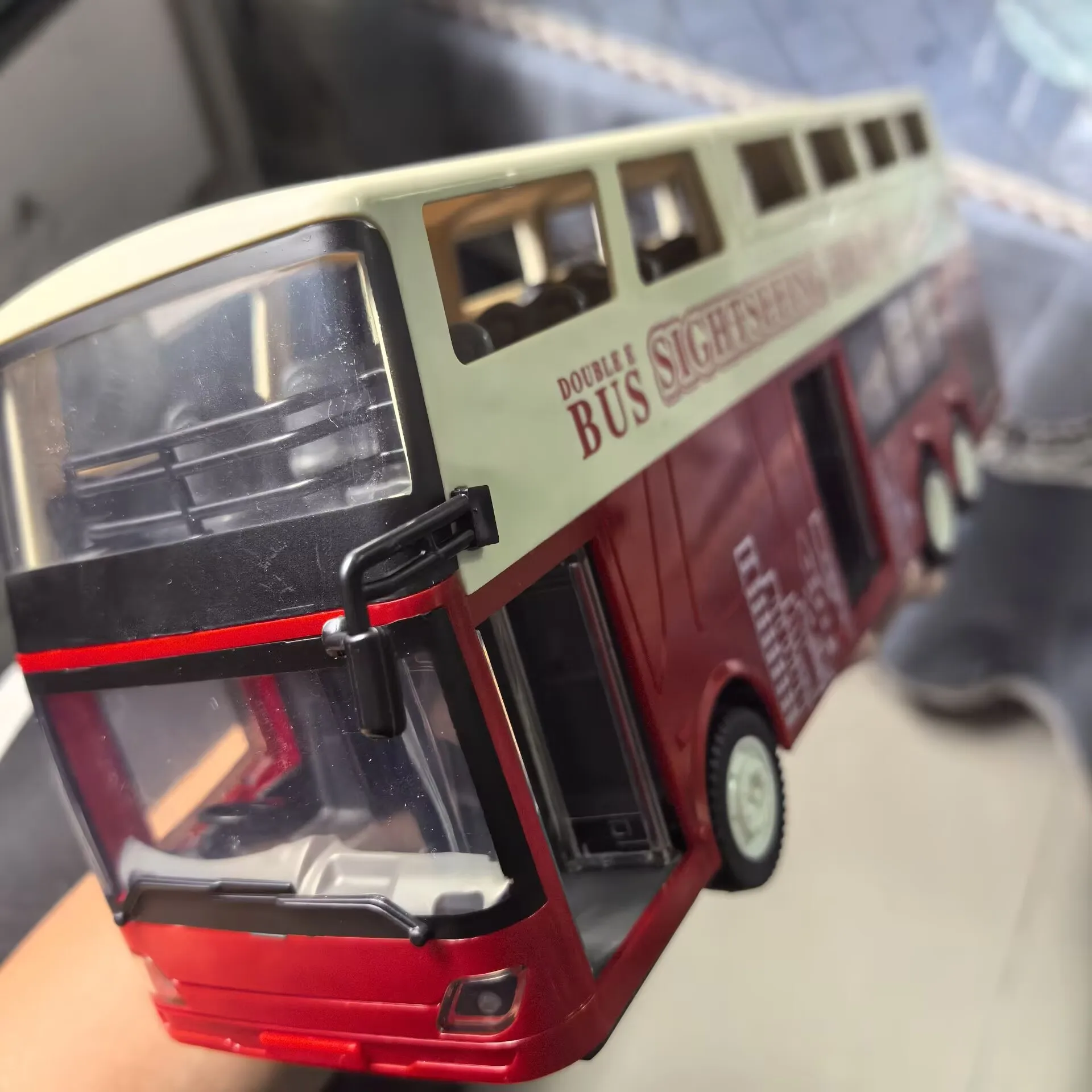 Double E RC E640-003 Two layers Sightseeing Bus Remote Control Working Doors model truck DIY Gifts For Boys