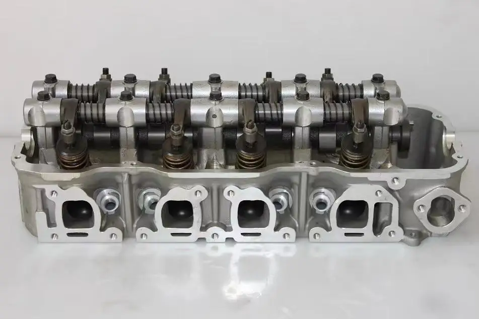Auto Cylinder Head Assembly OE 11041-22G00 11041-20G18 New Engine Part For Nissan Model Z24 8V Cylinder Head