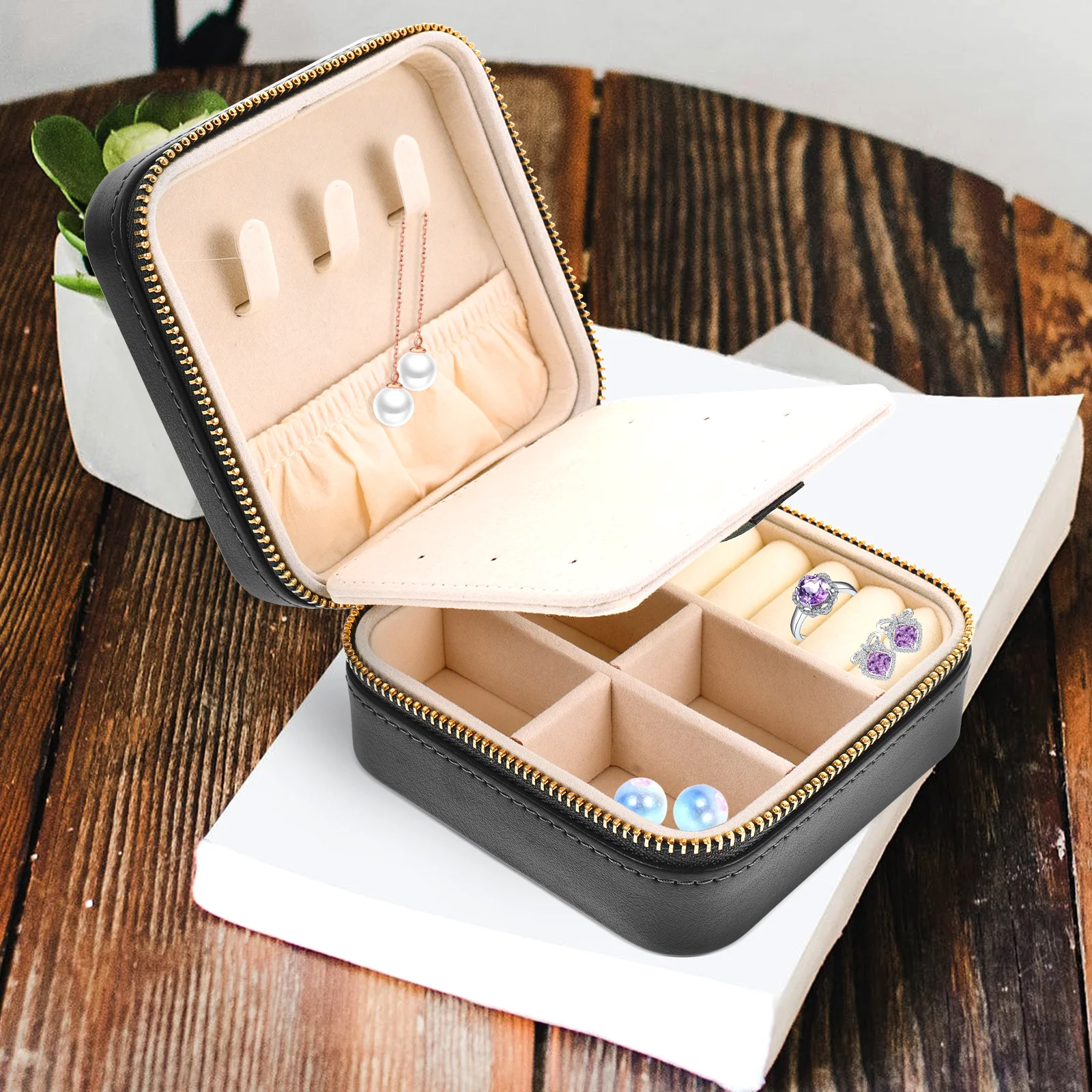 

Portable Jewelry Box Lightweight PU Velvet Material Ring Earring Storage ganizer Travel Case Container Trinket Desktop