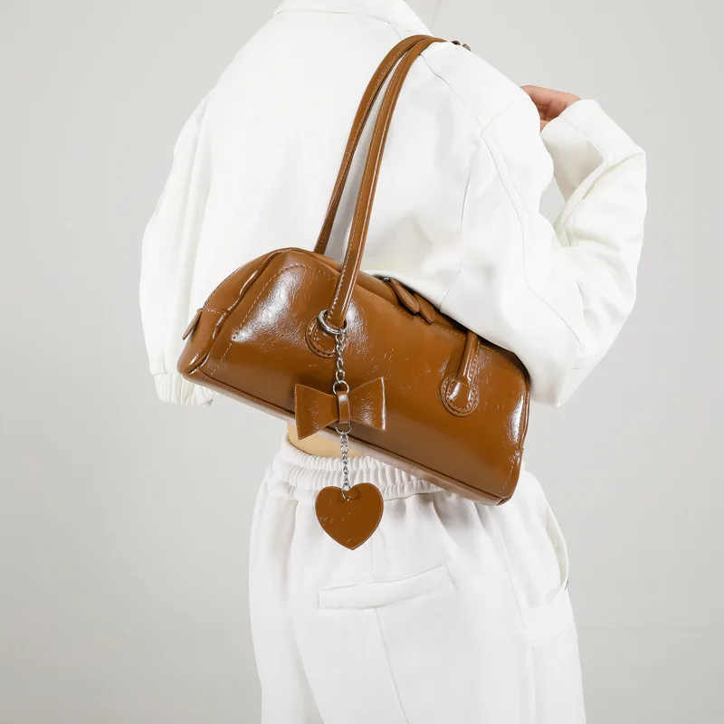 

Просторная женская сумка подмышки 2025 года, кошелек на плечо большой вместимости, модная сумка через плечо, универсальная сумка-тоут, шикарная пригородная сумка