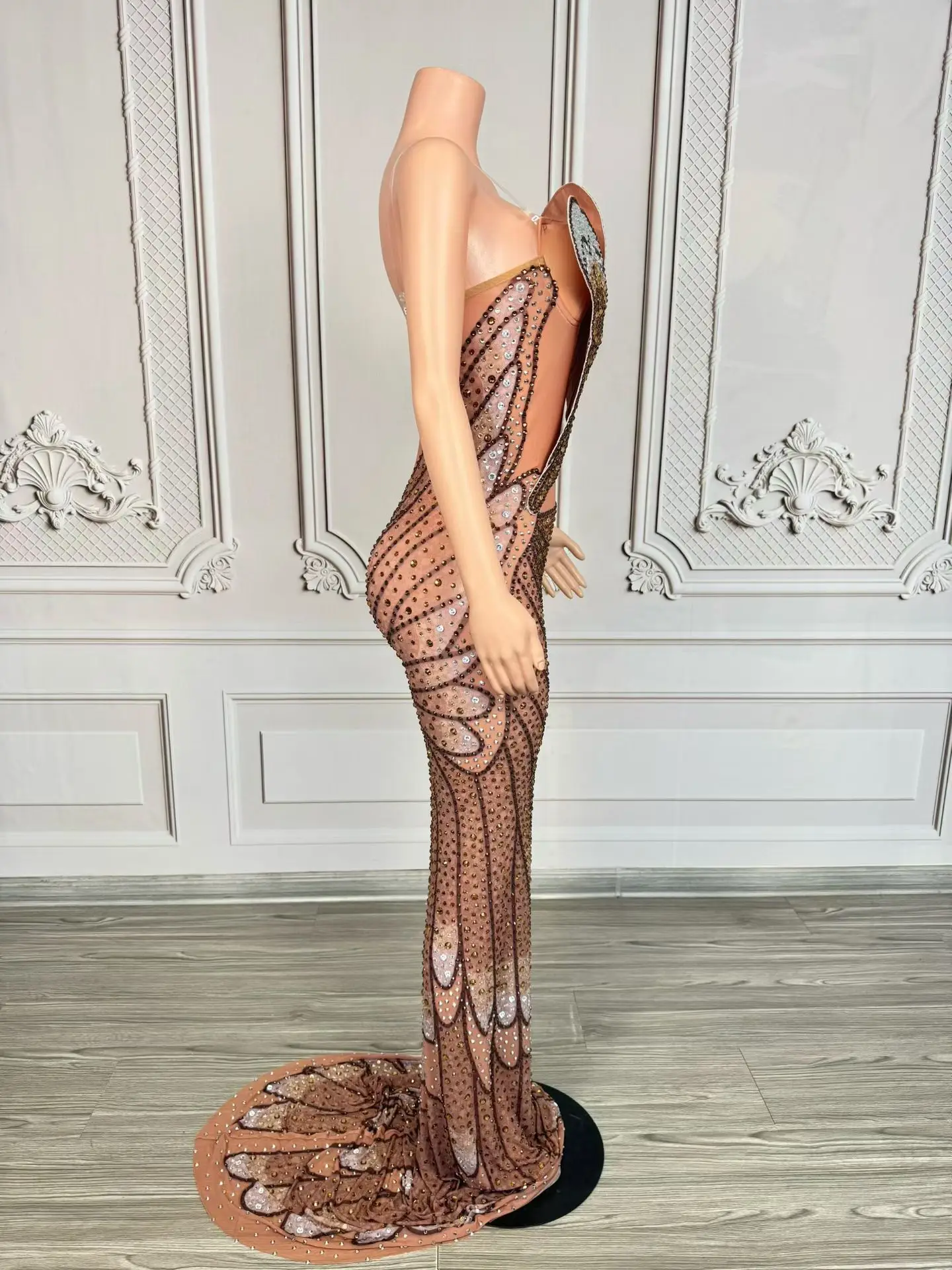 فستان سهرة نسائي أنيق بدون حمالات من Dieyi فستان بمنظور ثلاثي الأبعاد على شكل فراشة من حجر الراين للمشاهير فستان عشاء على السجادة الحمراء