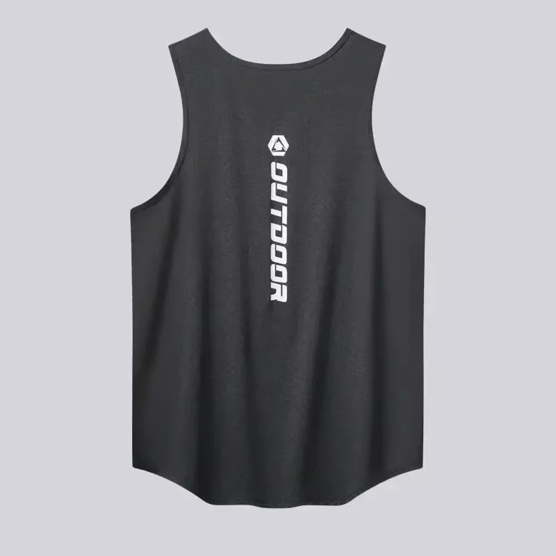 The 2025 new sportswear set is novel in style, full of vitality, and comfortable for running and cycling without any burden