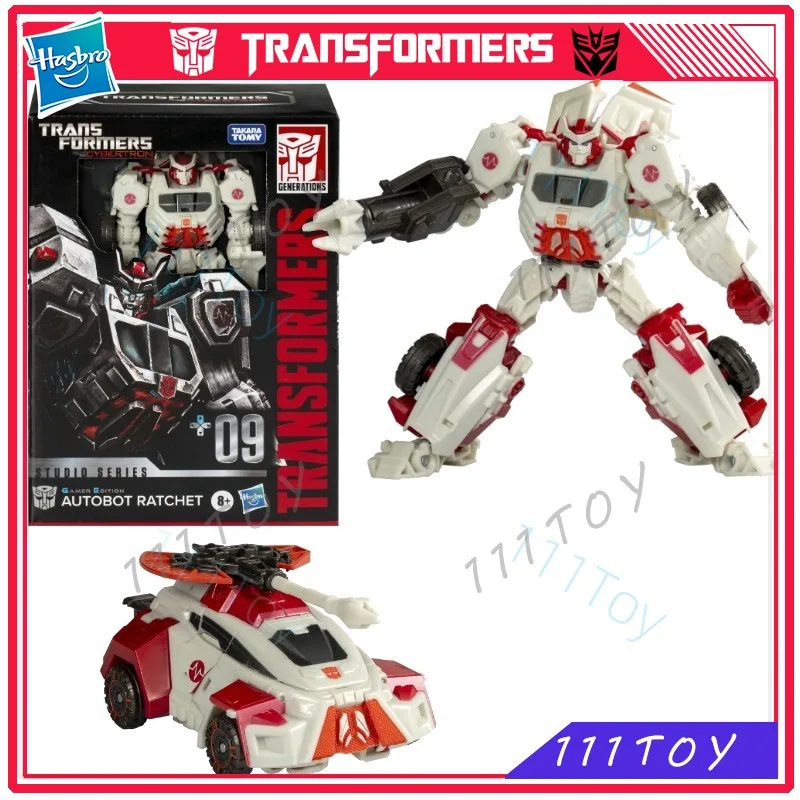 

In Stock Hasbro Transformers Classic Toys Gamer Edition Voyager SSGE-09 Ratchet Action Figure Robot Toy Collectibles Gift Hobbie