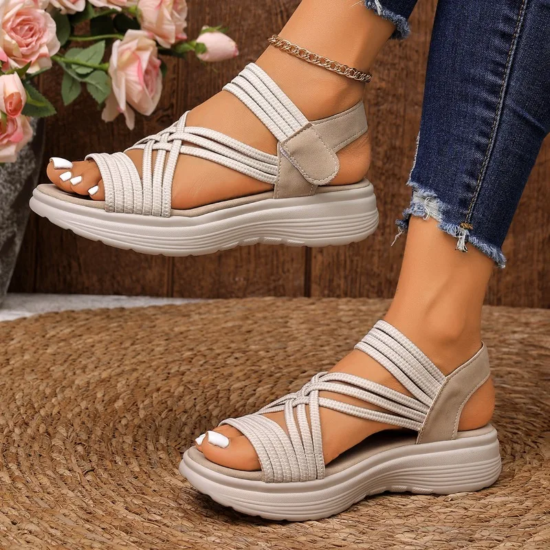 2026 Sommer Damen Römersandalen Modische Kreuzriemen-Designer-Sandalen Neue Low-Top Damen Outdoor Freizeit-Walkingschuhe 36-43 – Detail 24