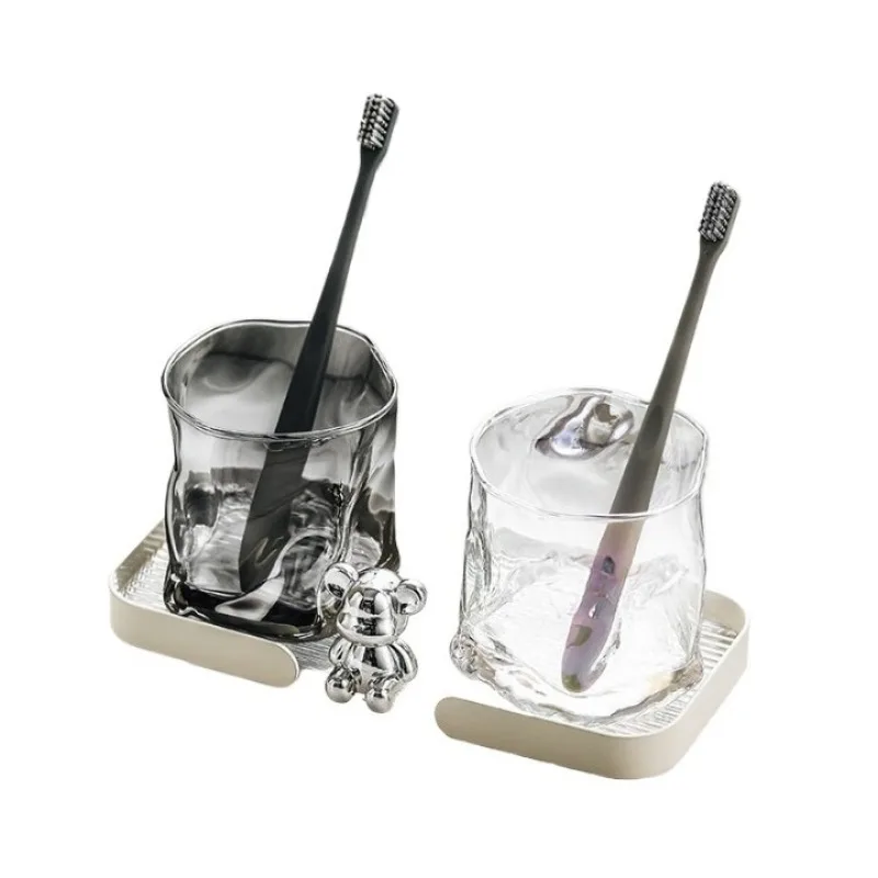 

Glass mouthwash cup