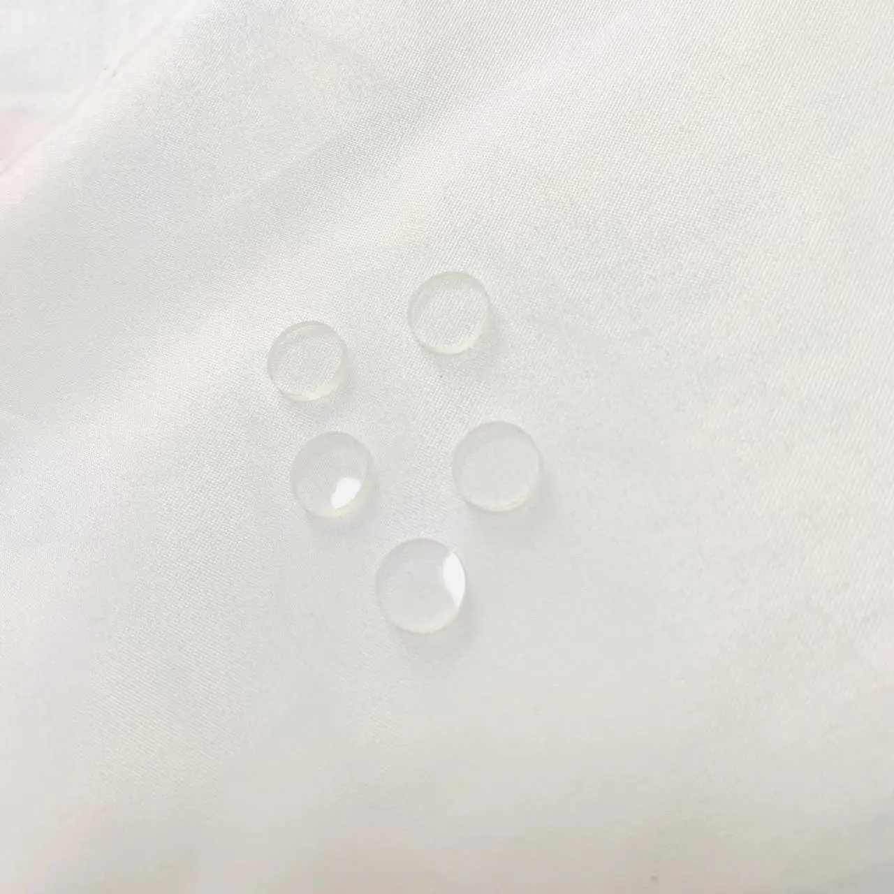 300Pcs Total Size Diameter 20mm And 2mm Thickness Transparent Short UV Start At 180nm With Good Transmission Quartz Glass JGS1