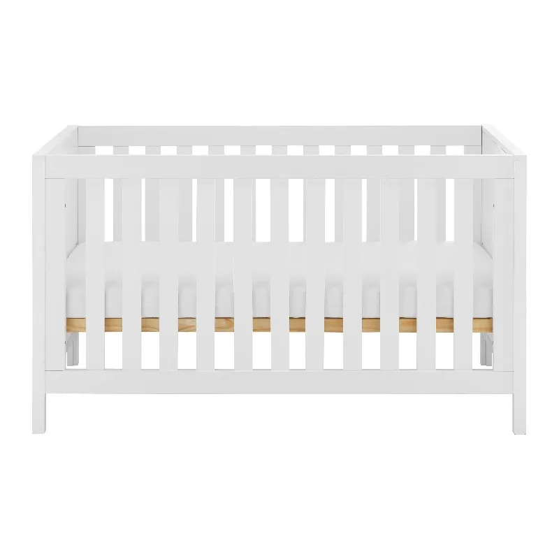 

Bamboo and wood portable baby crib, convenient, practical and durable