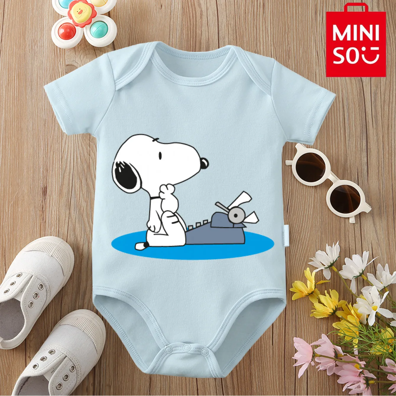 بدلة قفز من القطن 100% MINISO & SNOOPY بدلة قطعة واحدة لطيفة ومطبوعة رائعة للأطفال ملابس مريحة لحديثي الولادة من عمر 0 إلى 12 شهرًا #2