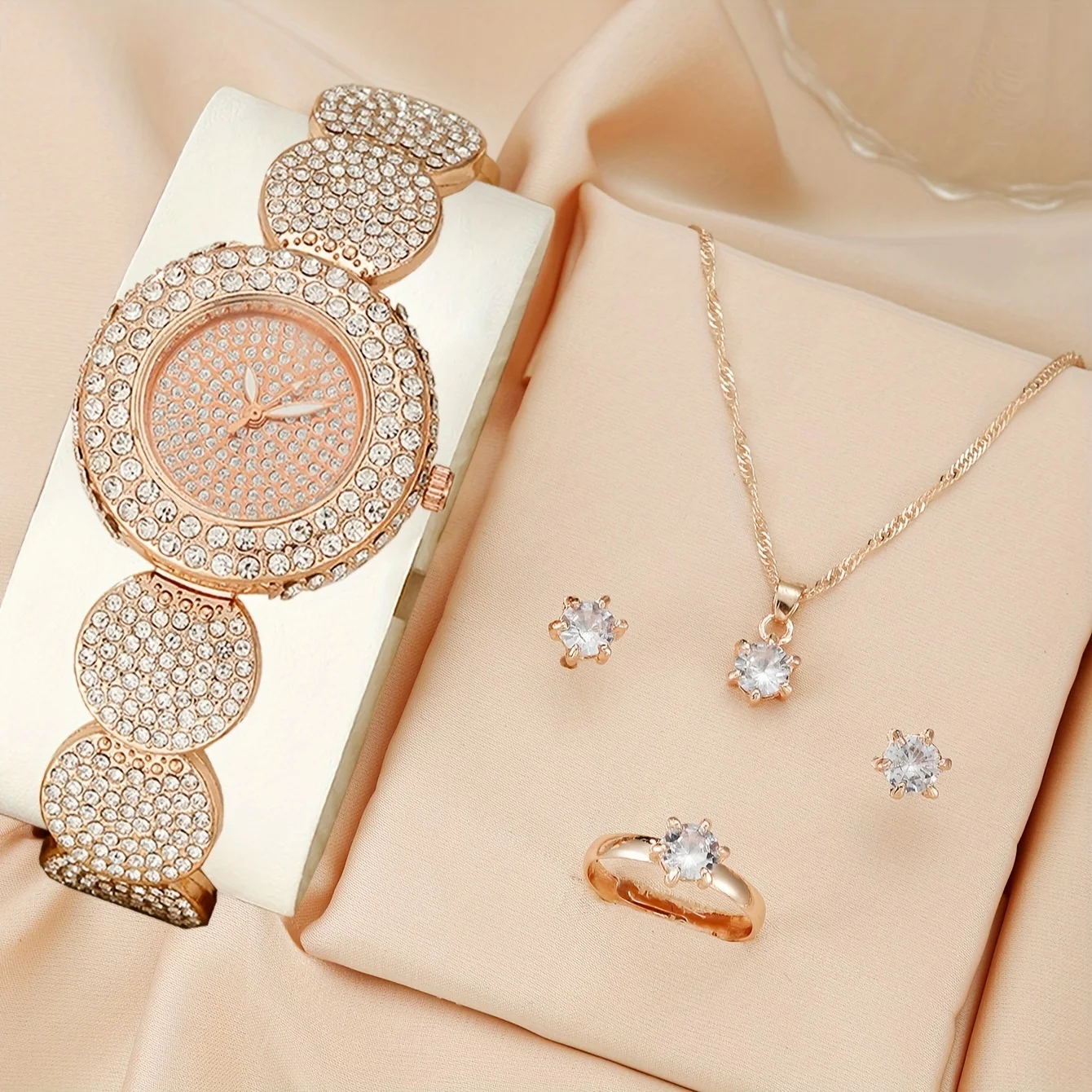 مجموعة من 5 قطع: ساعة نسائية ف - مراجعة Luxury Watch Gift For Her وسعره