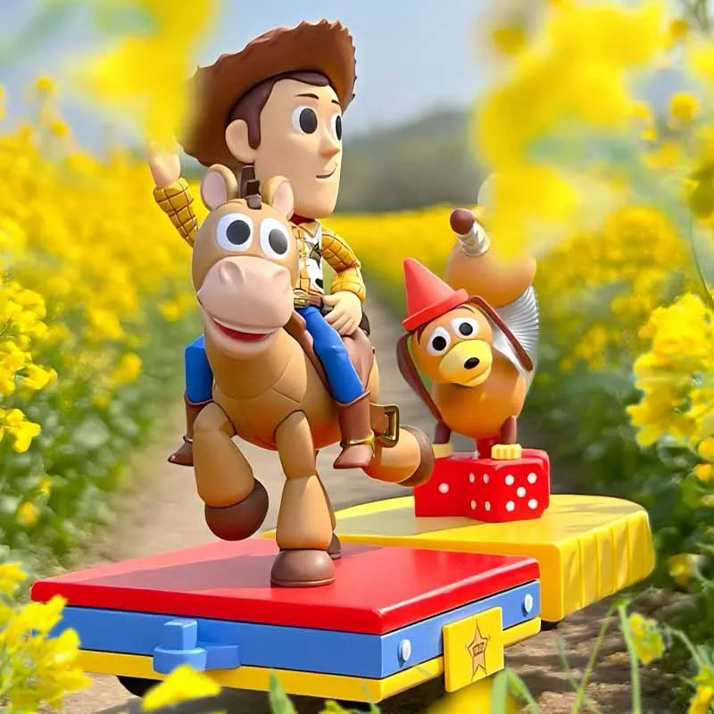 Toy Story Seri Parade Apung Kotak Buta Boneka Kartun Buatan Tangan Ornamen Desktop Vinil Hadiah Mainan Bermain Koleksi Kejutan Trendi