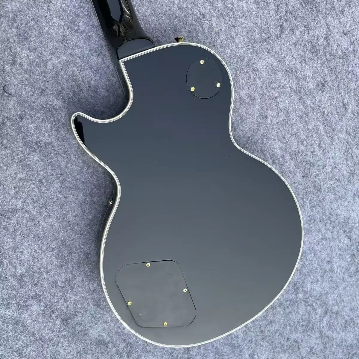 Custom Electric Guitar, Black Color, Golden hardware，Rosewood Fingerboard, Made in China, Free Shipping