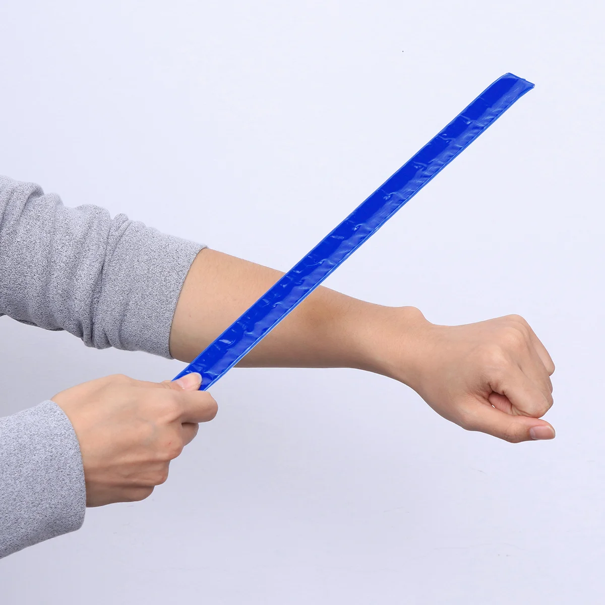 8 قطعة أربطة صفعة عاكسة أربطة المعصم البلاستيكية عالية الوضوح شارات السلامة ليلا الجري المشي لمسافات طويلة الركض في الهواء الطلق