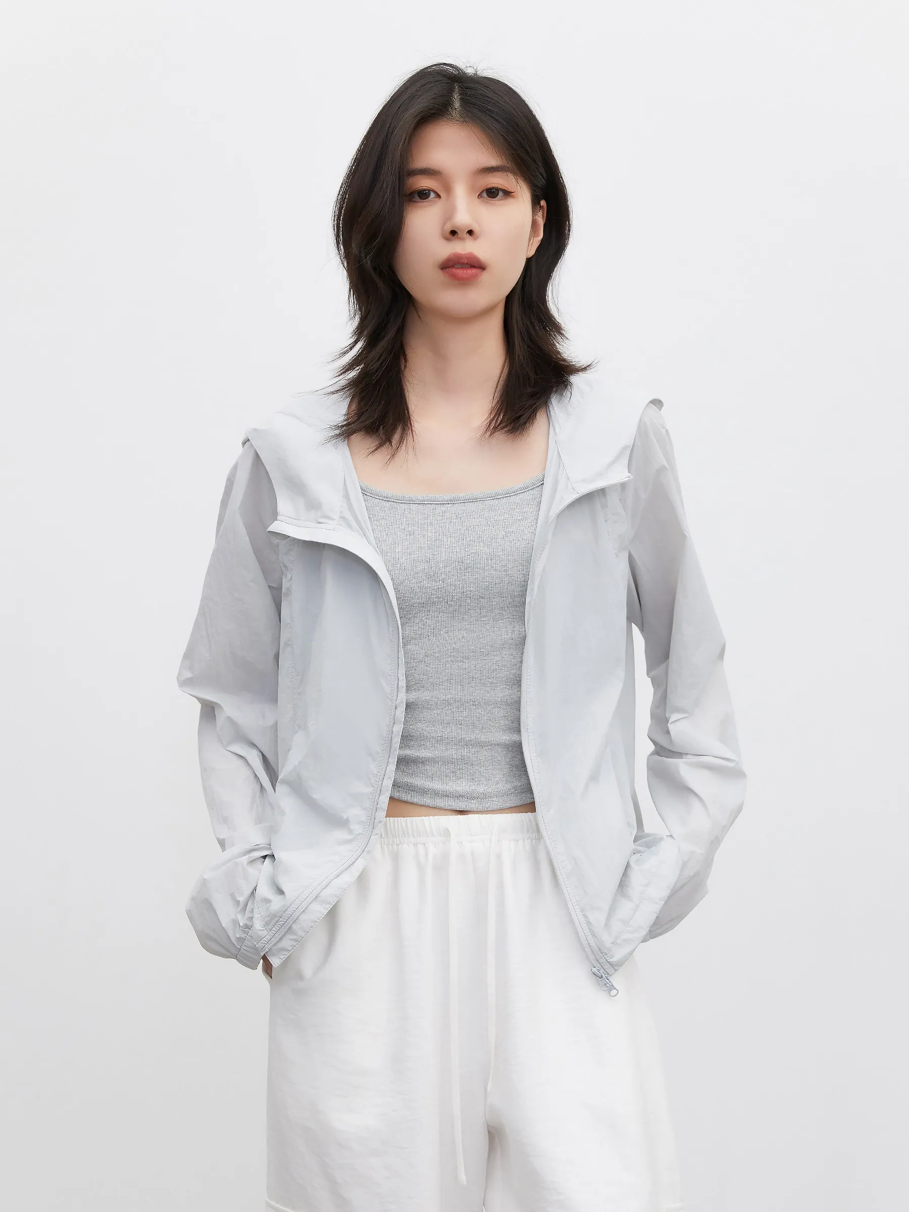 CHIC VEN New Women Jackets Loose Casual Solid Sunscreen UPF50+ Hooded Stand Up Collar Female Lightweight Coat Summer 2026