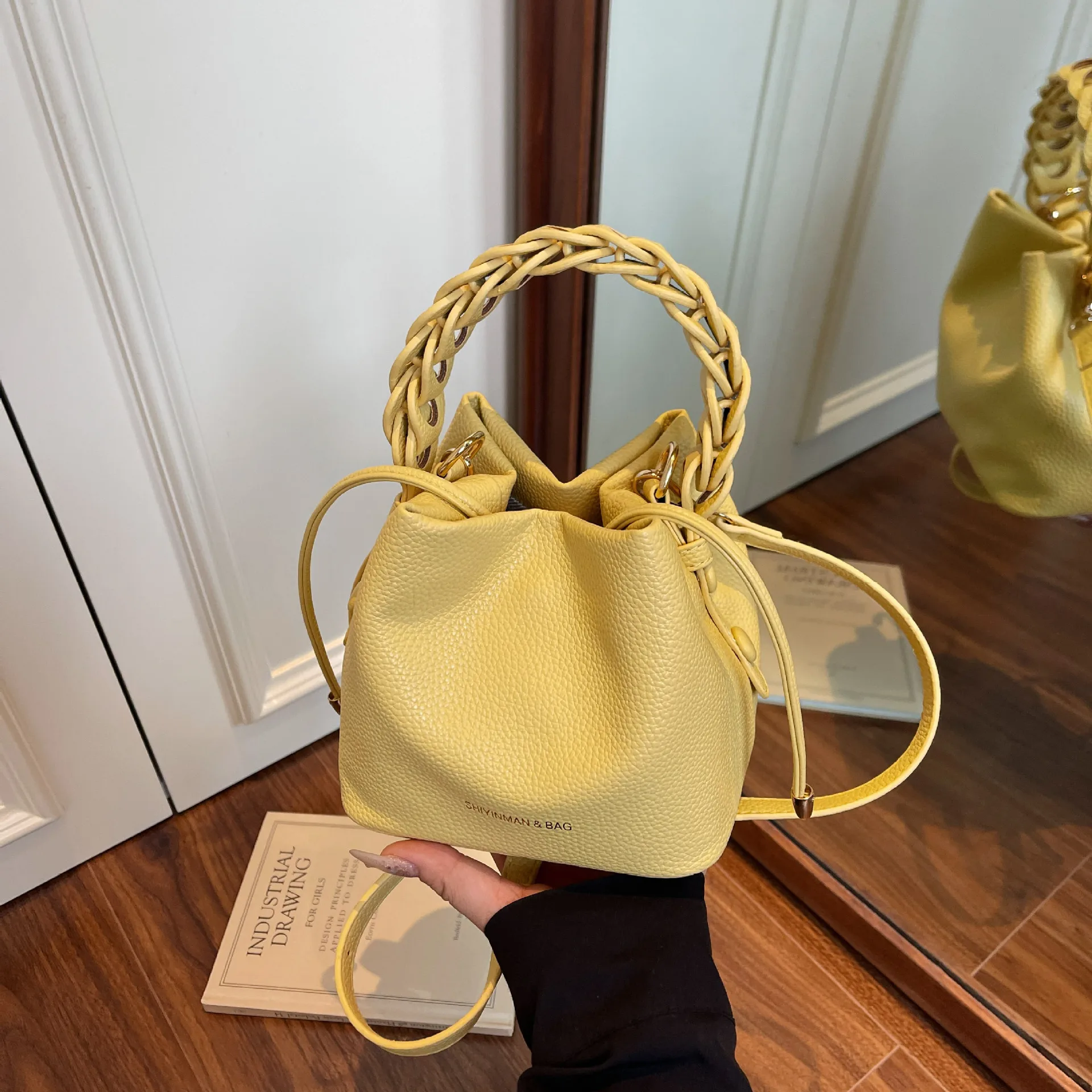 

Минималистичная сумка-ведро 2024, роскошная сумка-тоут для женщин, универсальный кошелек через плечо, текстурированная сумка на плечо, изысканная сумка «день-ночь»