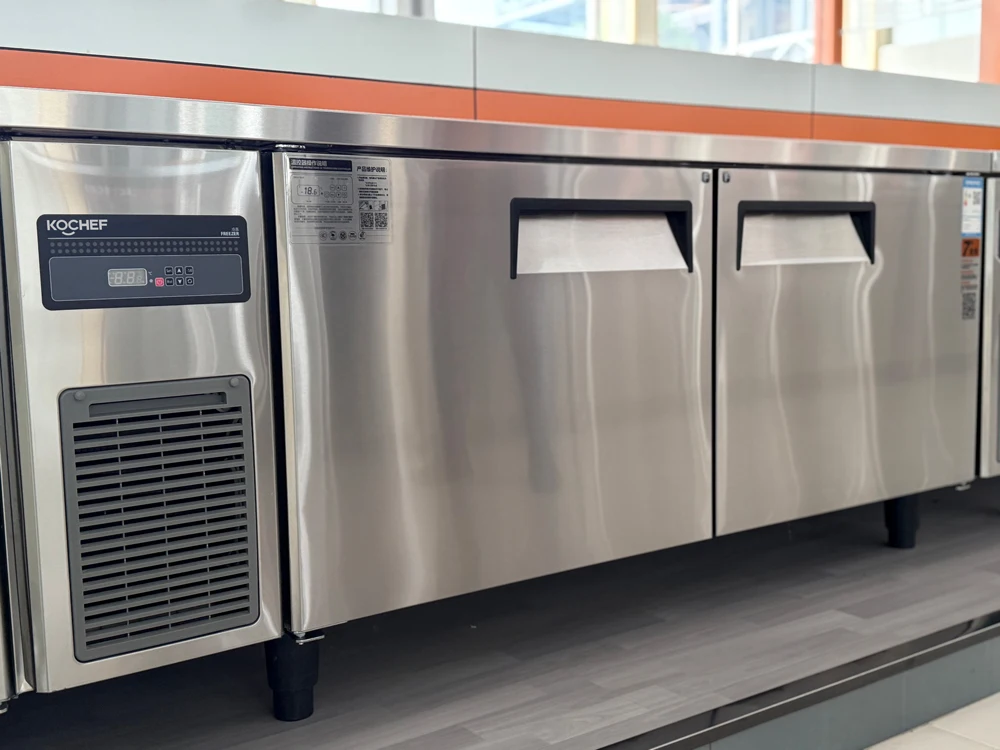 

Stainless Steel Under Counter Refrigerator, Size Workbench Freezer for Hotel Kitchen Restaurant