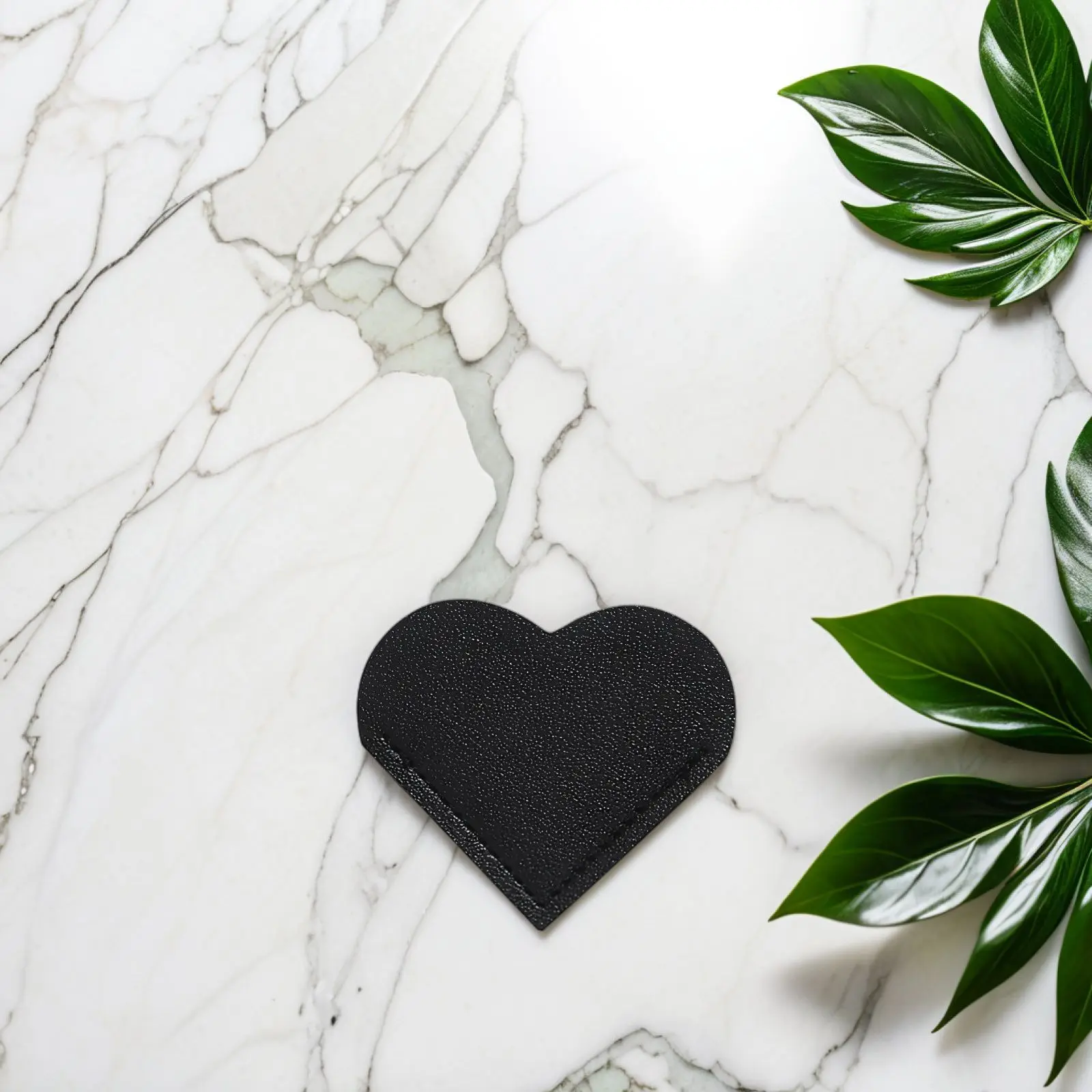 10 Pcs Heart Bookmarks Protective Cover for Women Cute Corner Design Portable Book Lover Gifts Small Pack