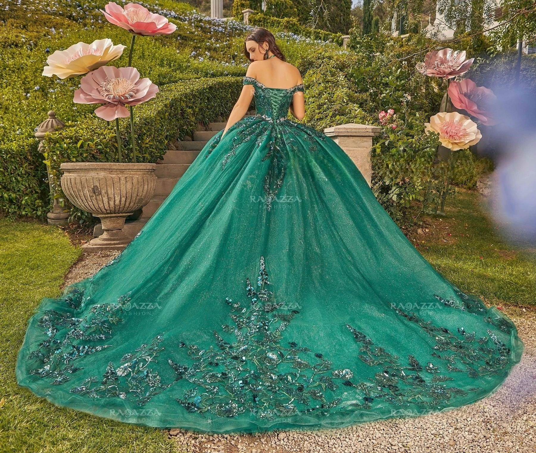 Green Charro Quinceanera Dresses Ball Gown Off The Shoulder Appliques Crystals Mexican Sweet 16 Dresses 15 Anos