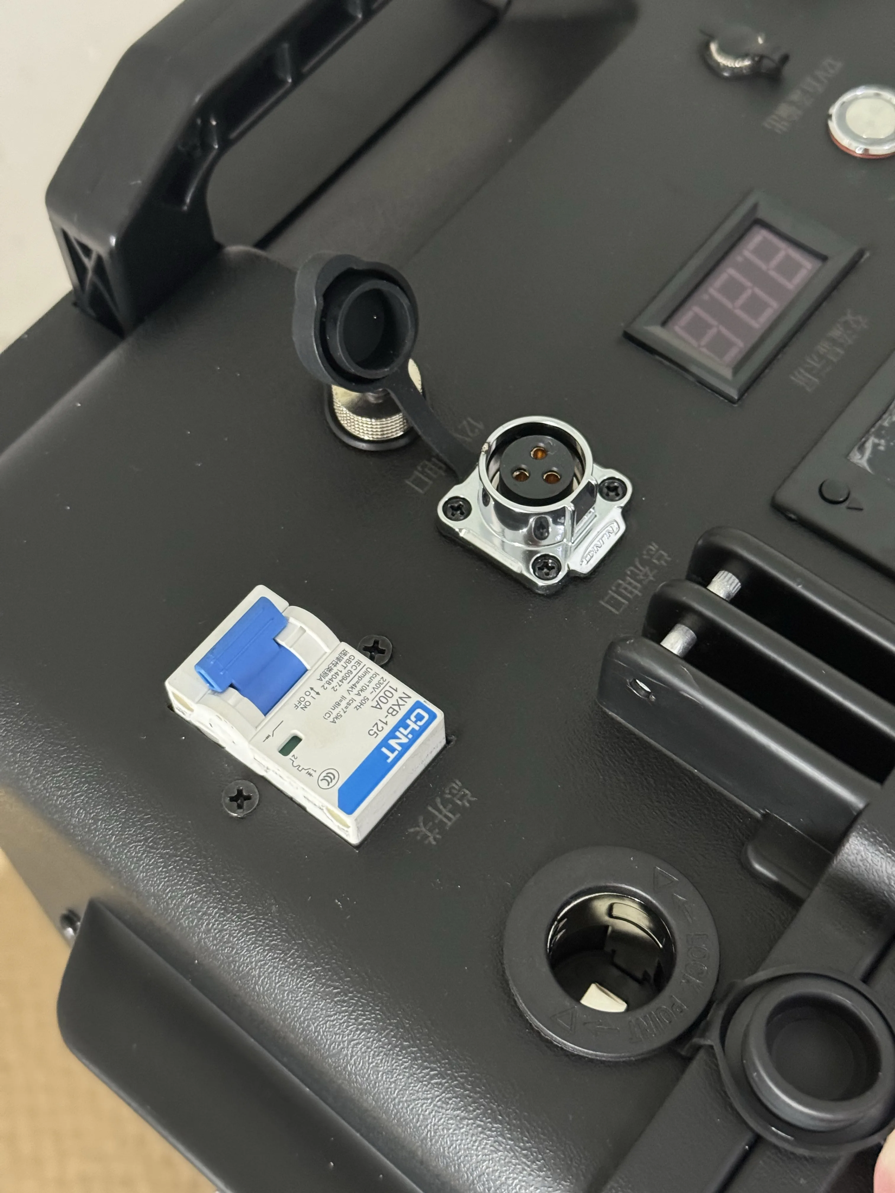 Todas as malas personalizadas de alta capacidade para bagagem UPS 3840Wh 5120Wh 6000Wh Fonte de alimentação 3000W 5000W Estação de energia portátil