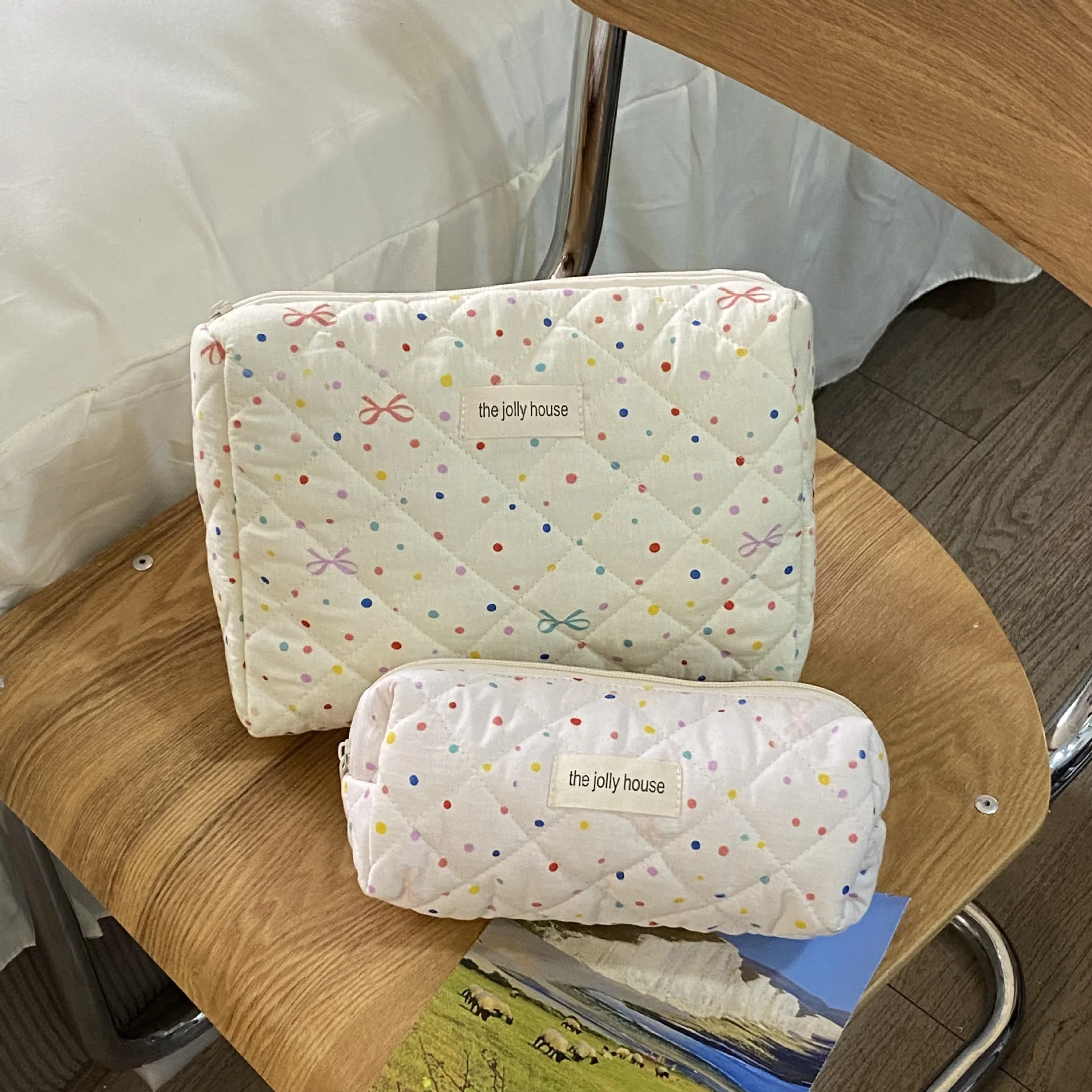 Cute Dot Print Quilting Cotton Makeup Bag Women Zipper Cosmetic Organizer Female Cloth Handbag Portable Toiletry Case for Girls