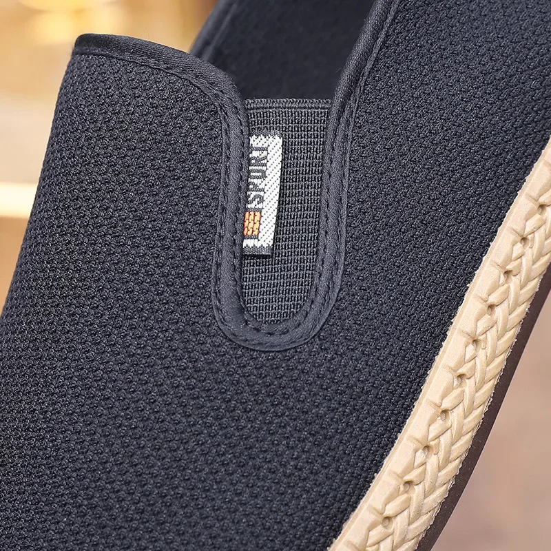 Old Beijing New Men's Cloth Shoes Breathable Dad's Shoes Soft soled Anti slip Fashion Casual Middle aged and Elderly Lazy Shoes