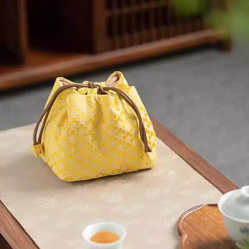 Vintage Chinese Yun Brocade Tea Set Storage Bag -Thickened Shockproof Pouch for 1 Teapot & 1 Cup, Portable Travel Carrying Case