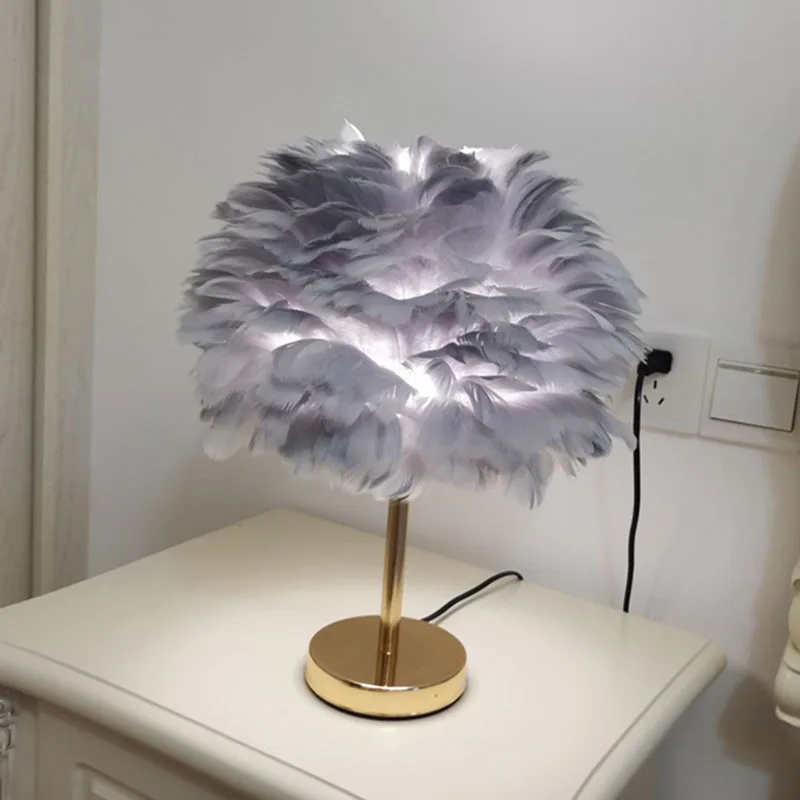 Romantic Feather Table Lamp Modern Bedside Lamp Living Room Bedroom Study LED Table Lamp Wedding Christmas Decoration Night Lamp