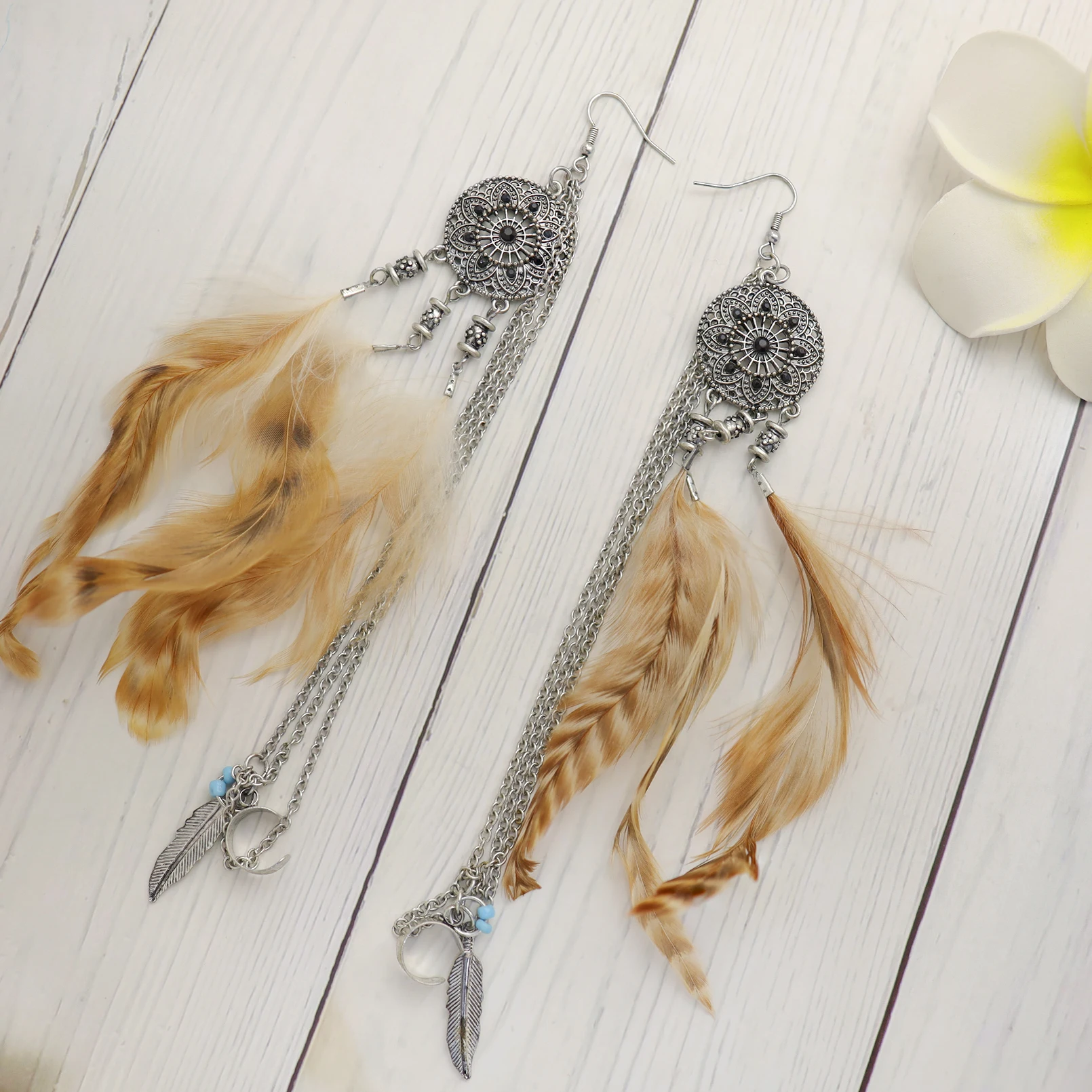 RechicGu Summer Boho Long Feather Dangle Women Hoop Earrings Vintage Tassel Beads Handmade Bride Wedding Pendientes Jewelry Gift