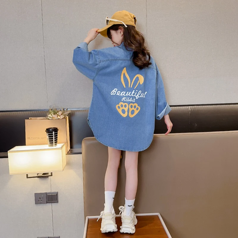 십대 소녀를위한 토끼 인쇄와 높은 패션 카우걸 데님 블라우스 어린이를위한 느슨한 캐주얼 긴 소매 데님 셔츠 블라우스
