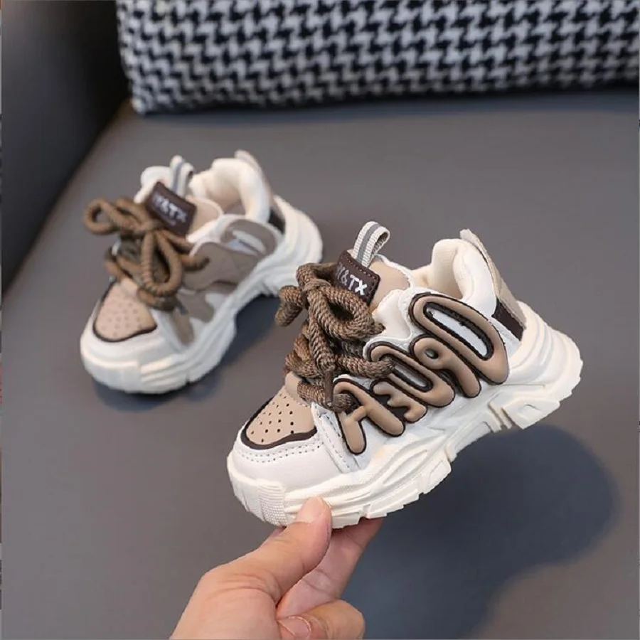 Buty dziecięce na co dzień buty dla chłopców ojciec dziewczęce buty sportowe jesień 2024 nowe dziecięce antypoślizgowe buty do biegania z miękką