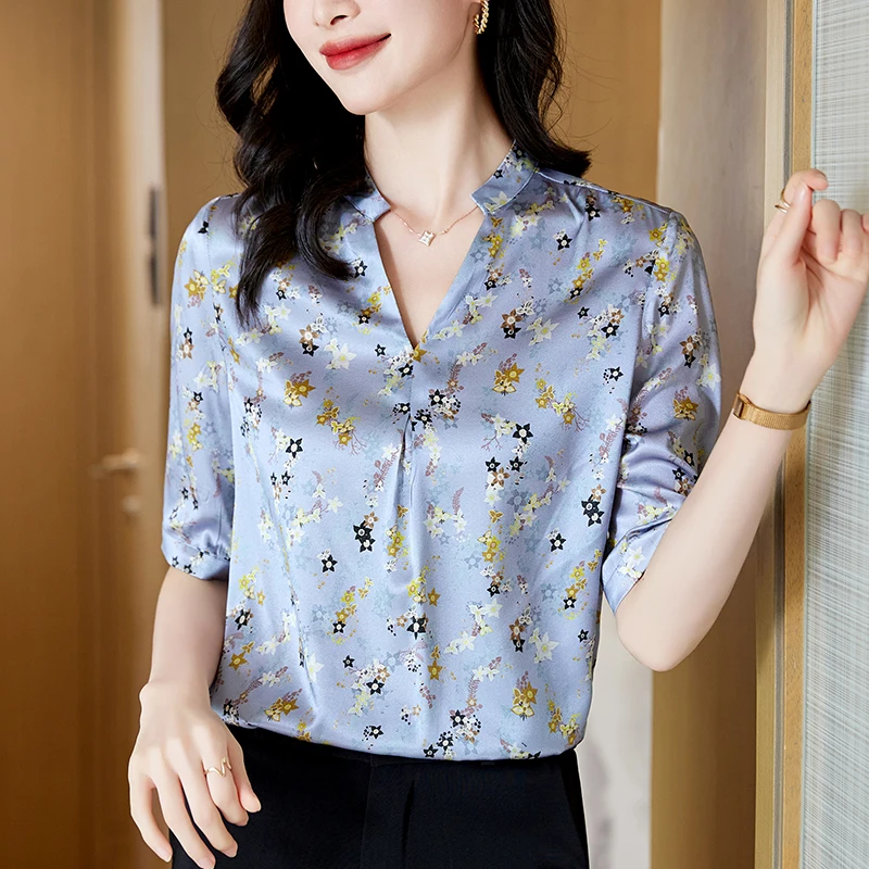 

Новая модная женская блузка Лето 2026: Элегантная женская рубашка с V-образным вырезом и цветочным принтом, свободный крой, из натурального шелка, атласные блузки для женщин