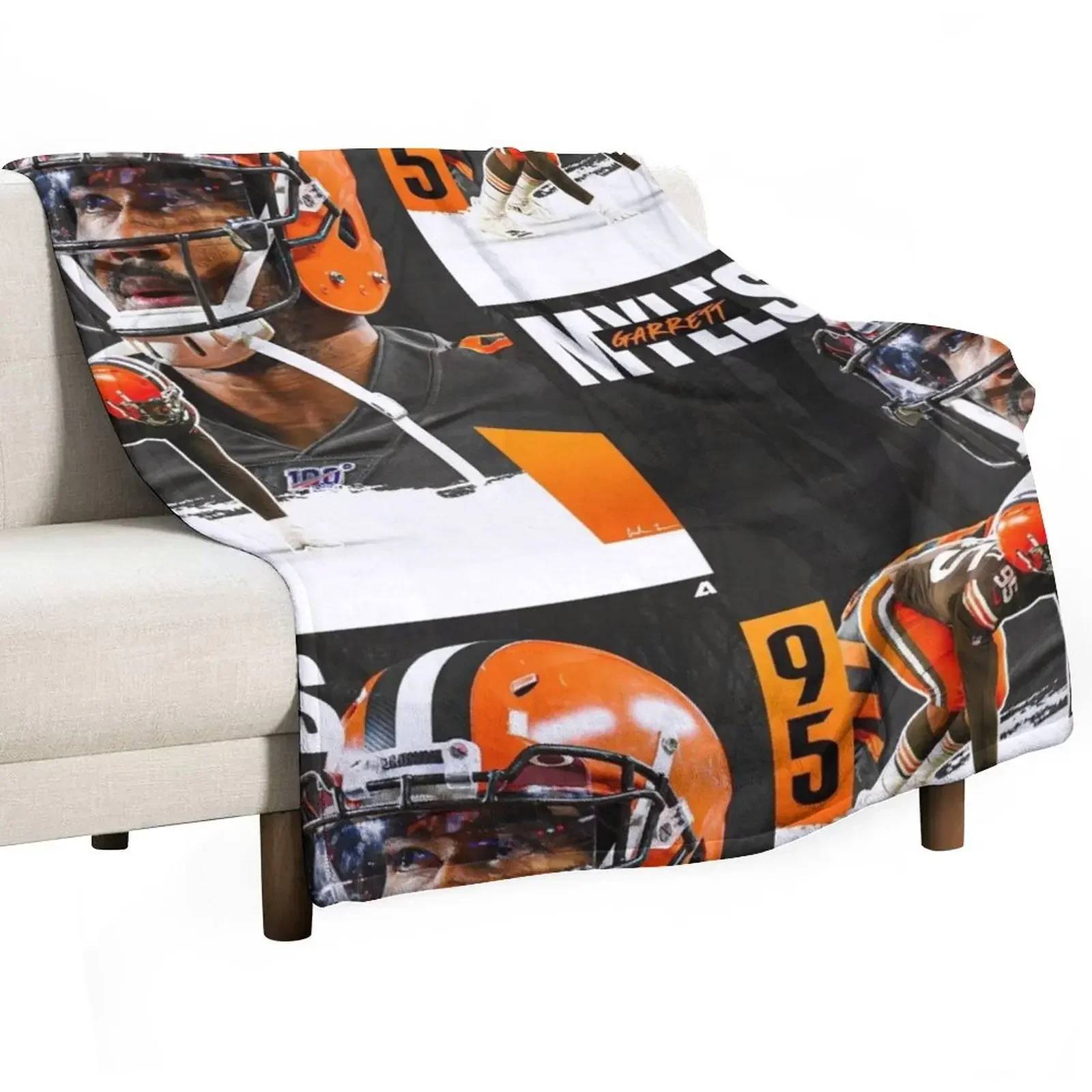 Myles Garrett Throw Blanket Giant Sofa Large Luxury Designer Bed Fashionable Blankets